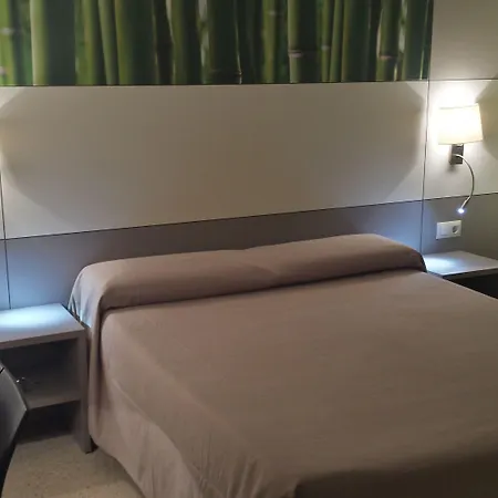 萨比奥特酒店 酒店 皮内达德马尔